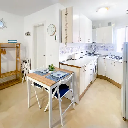 Homely Goleta Apartmán Màlaga